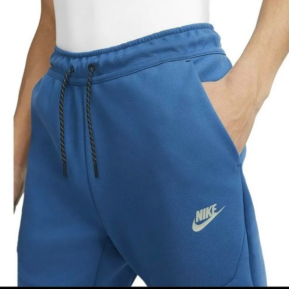 Men's Nike Sportswear Brushed Tech Fleece Jogger Pants Blue DD4804-476 - Picture 2 of 5